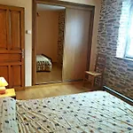 Ferienhaus -village D’exception Belcastel (Aveyron)